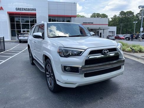 Used 2017 Toyota 4Runner Limited AWD/4WD image 2