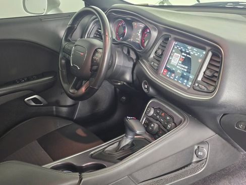 Used 2018 Dodge Challenger R/T Scat Pack w/ Driver Convenience Group image 42