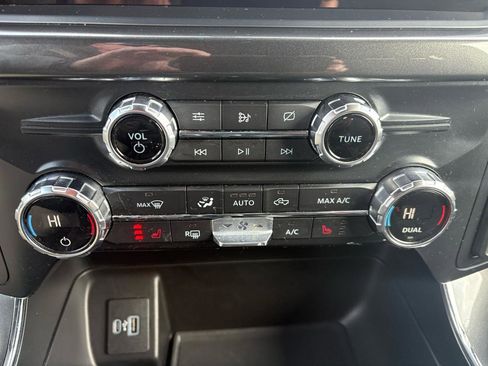 Certified 2021 Ford F150 XLT w/ Equipment Group 302A High image 28