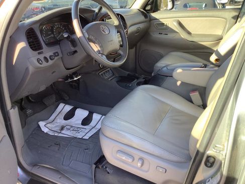 Used 2007 Toyota Sequoia SR5 image 24