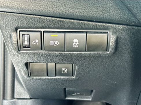 Used 2023 Toyota Corolla Cross AWD Hybrid image 10