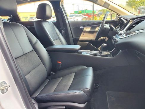 Used 2020 Chevrolet Impala LT w/ LT Convenience Package FWD image 13