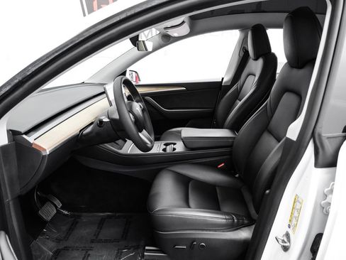Used 2023 Tesla Model Y Long Range AWD/4WD image 4