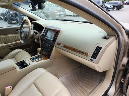 Used 2005 Cadillac STS V8 w/ Preferred Equipment Group AWD/4WD image 17