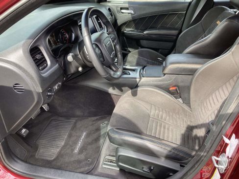 Used 2017 Dodge Charger R/T image 19