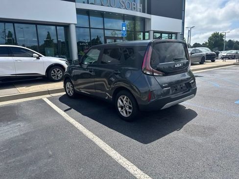 Certified 2024 Kia Soul LX w/ Option Group 015 FWD image 3