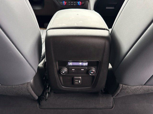 Used 2024 Buick Enclave Essence FWD image 25