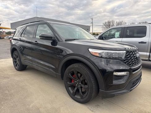 Used 2023 Ford Explorer ST w/ Equipment Group 401A image 4