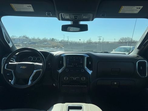 Used 2021 Chevrolet Silverado 1500 LTZ w/ Z71 Off-Road Package image 10