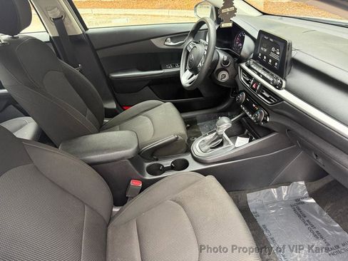 Used 2019 Kia Forte LXS image 12