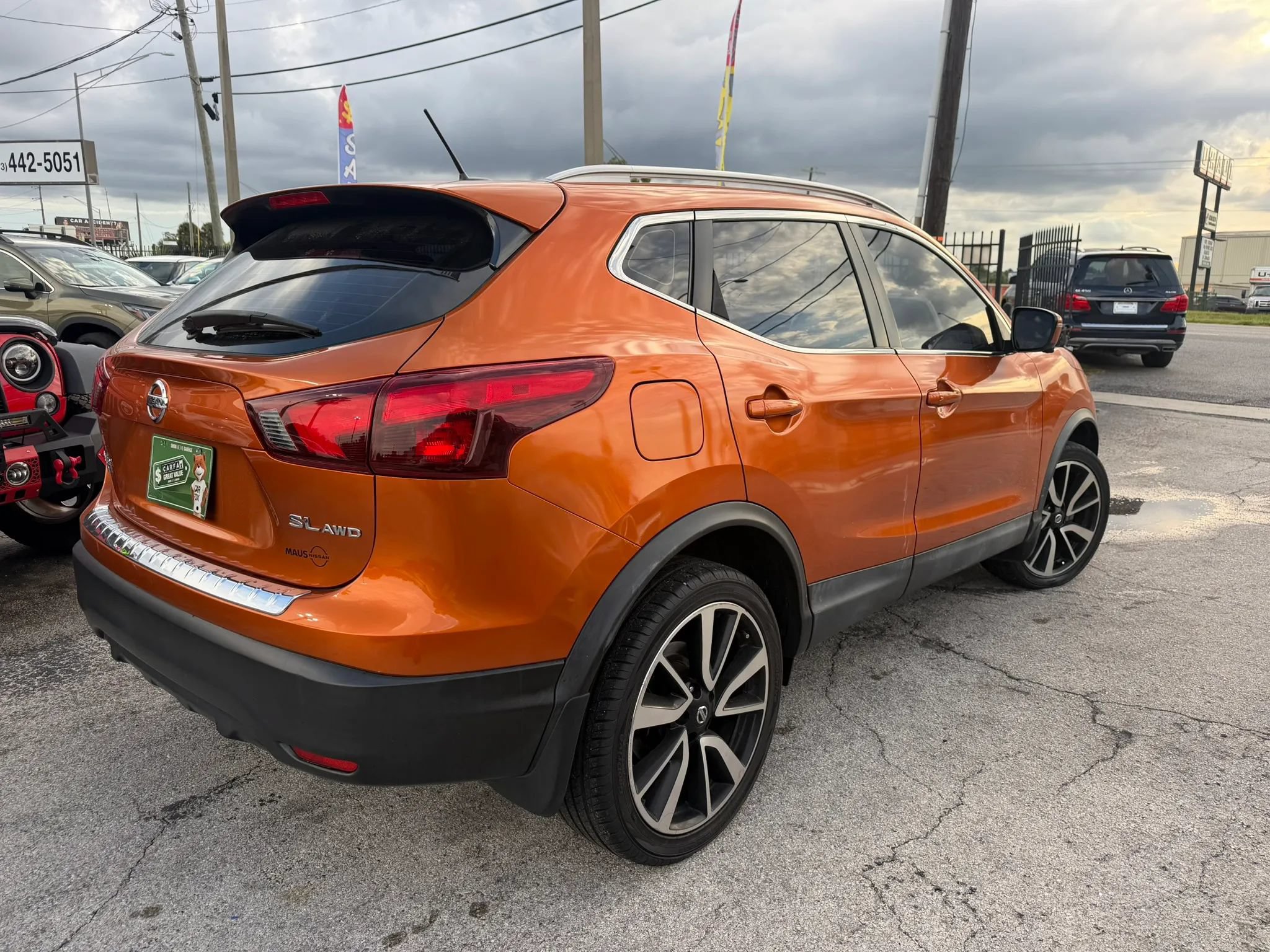 Used 2017 Nissan Rogue Sport SL AWD/4WD image 4