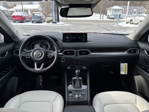 New 2025 MAZDA CX-5 AWD 2.5 S w/ Preferred Package image 14