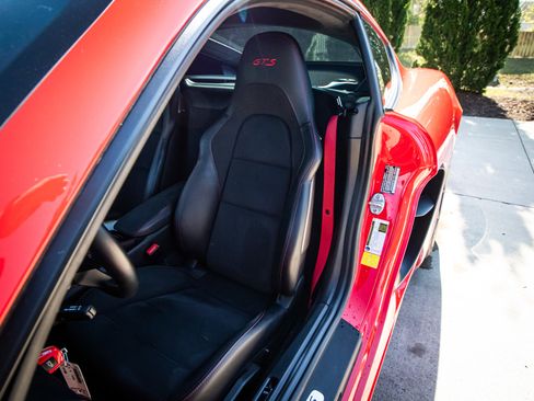 Used 2023 Porsche 718 Cayman GTS image 16