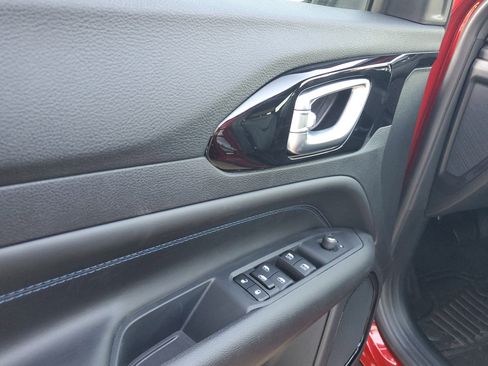 New 2026 Jeep Compass Limited image 7