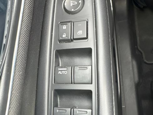Used 2016 Honda HR-V EX image 22