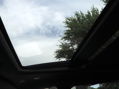 New 2025 Chrysler Pacifica Select w/ Uconnect Theater Family Group image 25