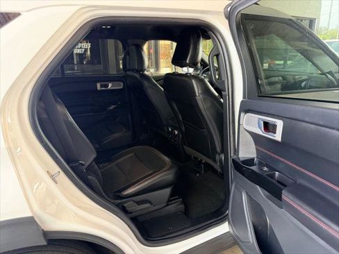 Used 2023 Ford Explorer ST-Line w/ Class IV Trailer Tow Package RWD image 23