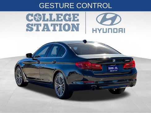 Used 2019 BMW 530i w/ Premium Package image 9