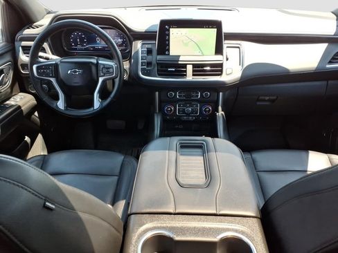 Used 2024 Chevrolet Tahoe Z71 w/ Luxury Package AWD/4WD image 12