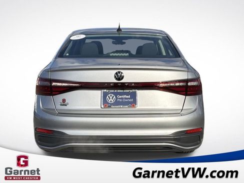 Certified 2025 Volkswagen Jetta S image 7