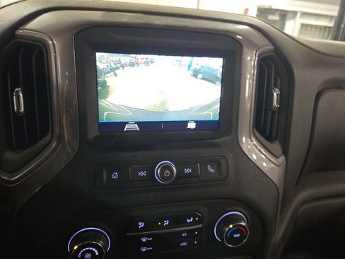 Used 2020 Chevrolet Silverado 1500 Custom w/ Custom Value Package image 16