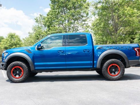 Used 2017 Ford F150 Raptor w/ Equipment Group 802A Luxury AWD/4WD image 7
