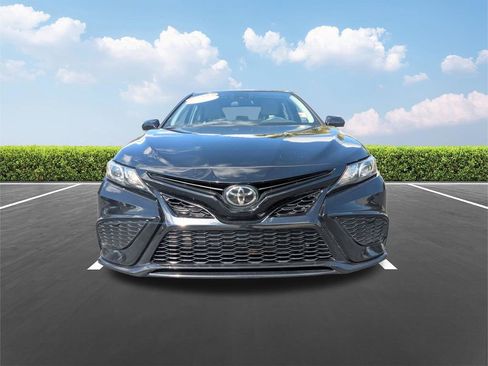 Used 2023 Toyota Camry SE FWD image 10