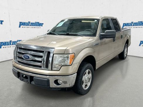 Used 2011 Ford F150 XLT image 1