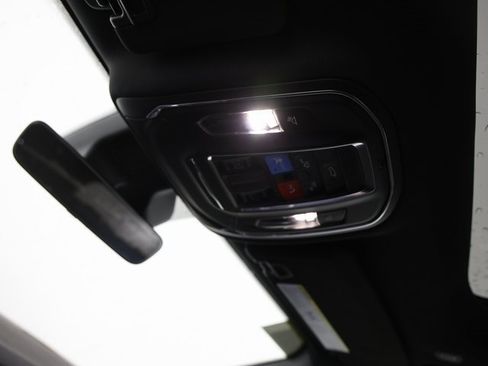 Used 2025 Jeep Grand Cherokee L Altitude image 21