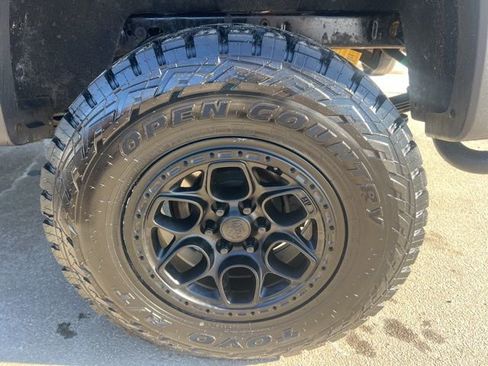 Used 2019 Chevrolet Colorado ZR2 w/ Colorado ZR2 Bison Edition image 22