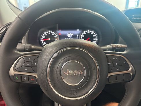 Used 2022 Jeep Renegade Latitude image 14