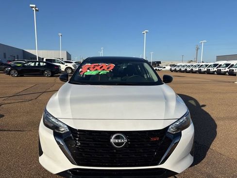 New 2025 Nissan Sentra SR image 6