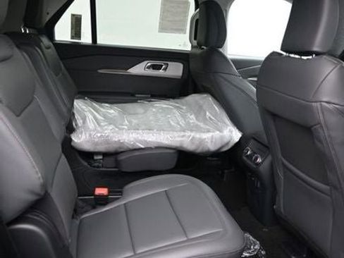 New 2026 Ford Explorer Active w/ Active Comfort Package image 14