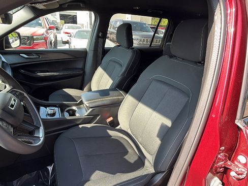 Used 2025 Jeep Grand Cherokee L Laredo w/ Luxury Tech Group I RWD image 17