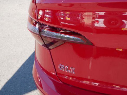 Used 2021 Volkswagen Jetta GLI Autobahn FWD image 17