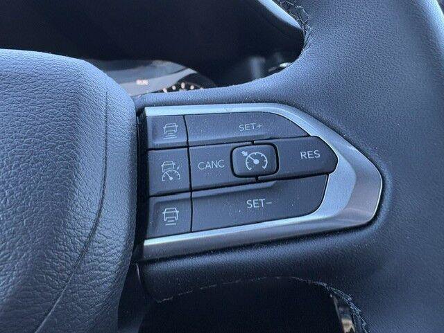 Used 2024 Jeep Compass Limited AWD/4WD image 18