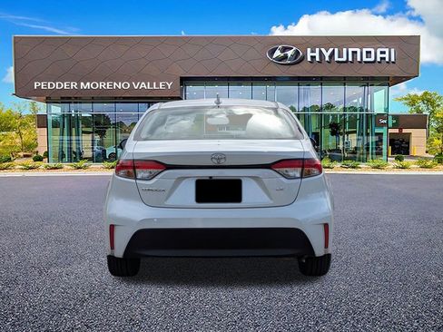 Used 2024 Toyota Corolla LE image 5