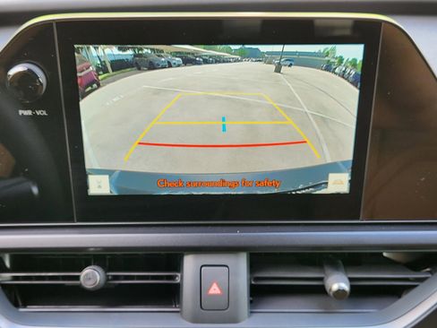 New 2026 Lexus UX 300h FWD image 8