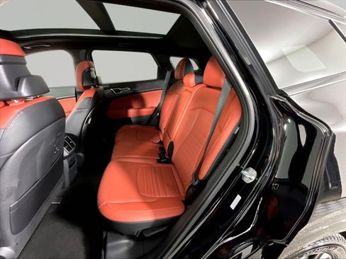 Certified 2026 Kia Sportage SX FWD image 22