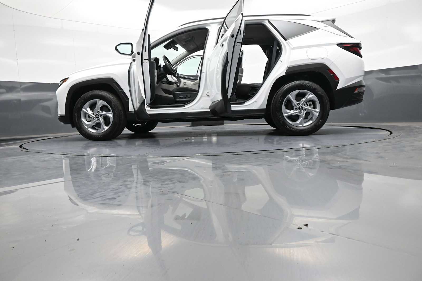 Used 2024 Hyundai Tucson SEL AWD/4WD image 49