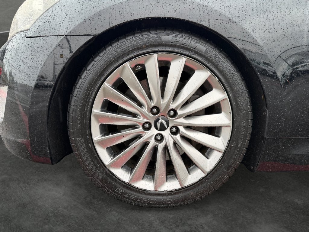 Used 2014 Hyundai Equus Signature RWD image 4