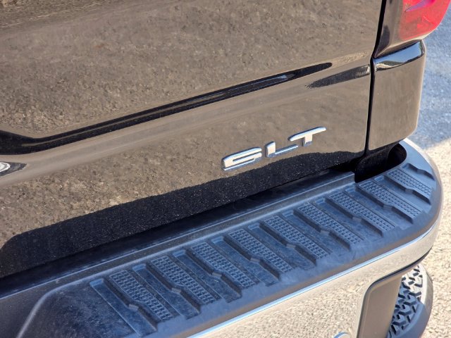 Used 2022 GMC Sierra 1500 SLT AWD/4WD image 8