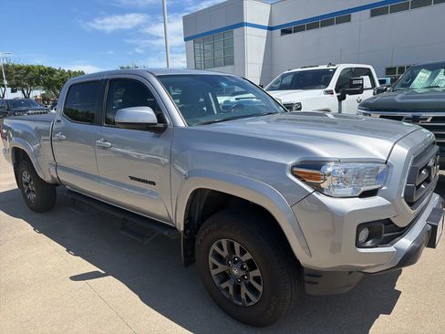 Used 2021 Toyota Tacoma SR5 image 4