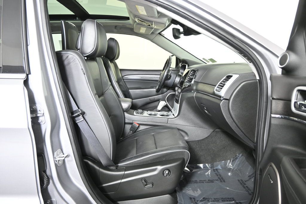 Used 2021 Jeep Grand Cherokee Summit AWD/4WD image 13