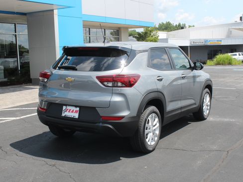 New 2026 Chevrolet TrailBlazer LS w/ LS Convenience Package FWD image 4