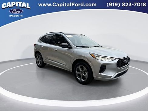 Certified 2023 Ford Escape ST-Line w/ Tech Pack #1 AWD/4WD image 2