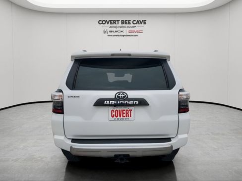 Used 2024 Toyota 4Runner TRD Off-Road image 8