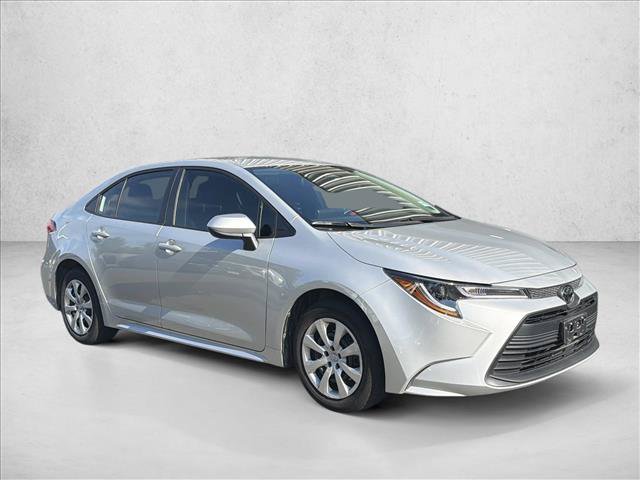 Used 2026 Toyota Corolla LE FWD image 3