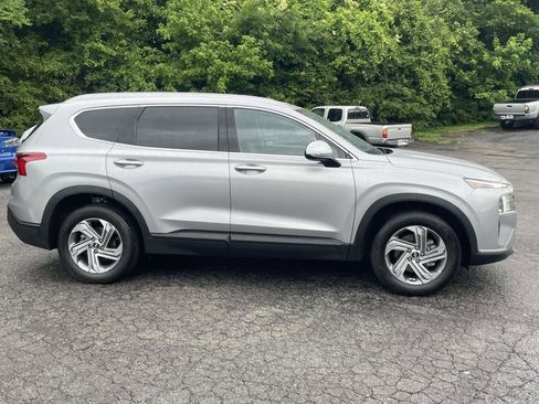 Used 2023 Hyundai Santa Fe SEL FWD image 2