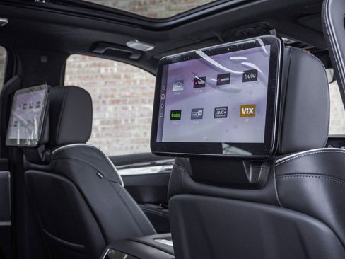 Used 2025 Cadillac Escalade Premium Luxury Platinum w/ LPO, Floor Liner Package image 18